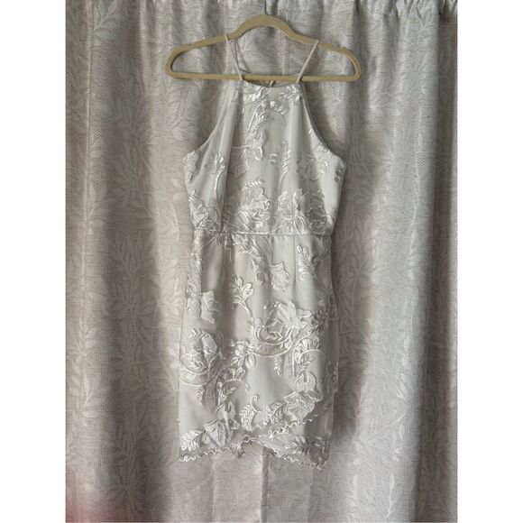 In the Moment White Embroidered Dress M LULU - Picture 3 of 8